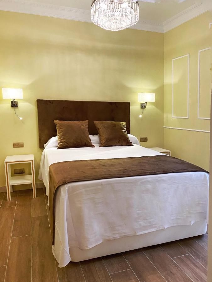 Suites San Esteban 16 Ducal Севілья Екстер'єр фото