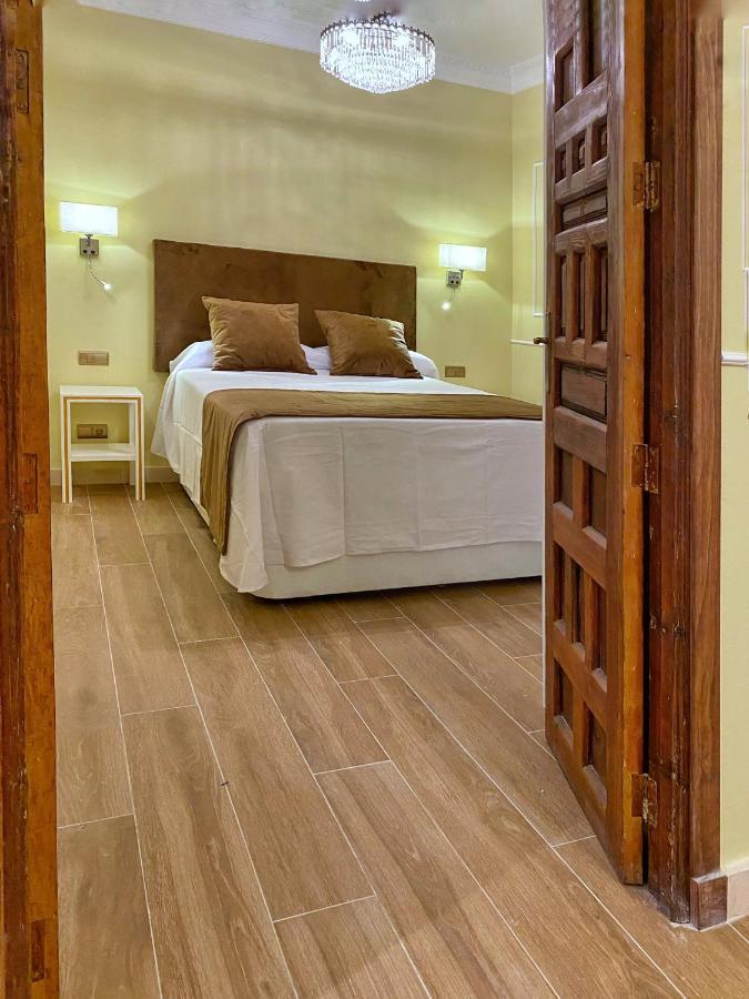 Suites San Esteban 16 Ducal Севілья Екстер'єр фото