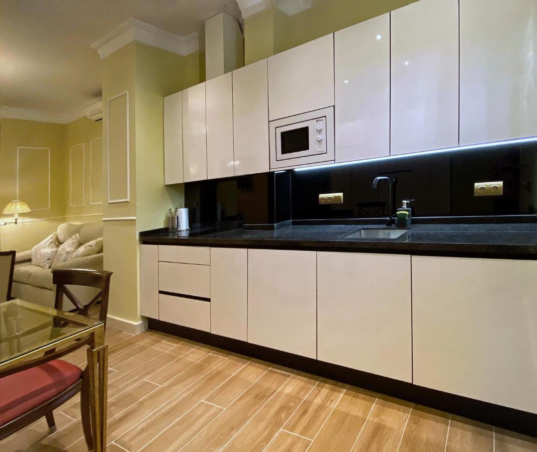 Suites San Esteban 16 Ducal Севілья Екстер'єр фото
