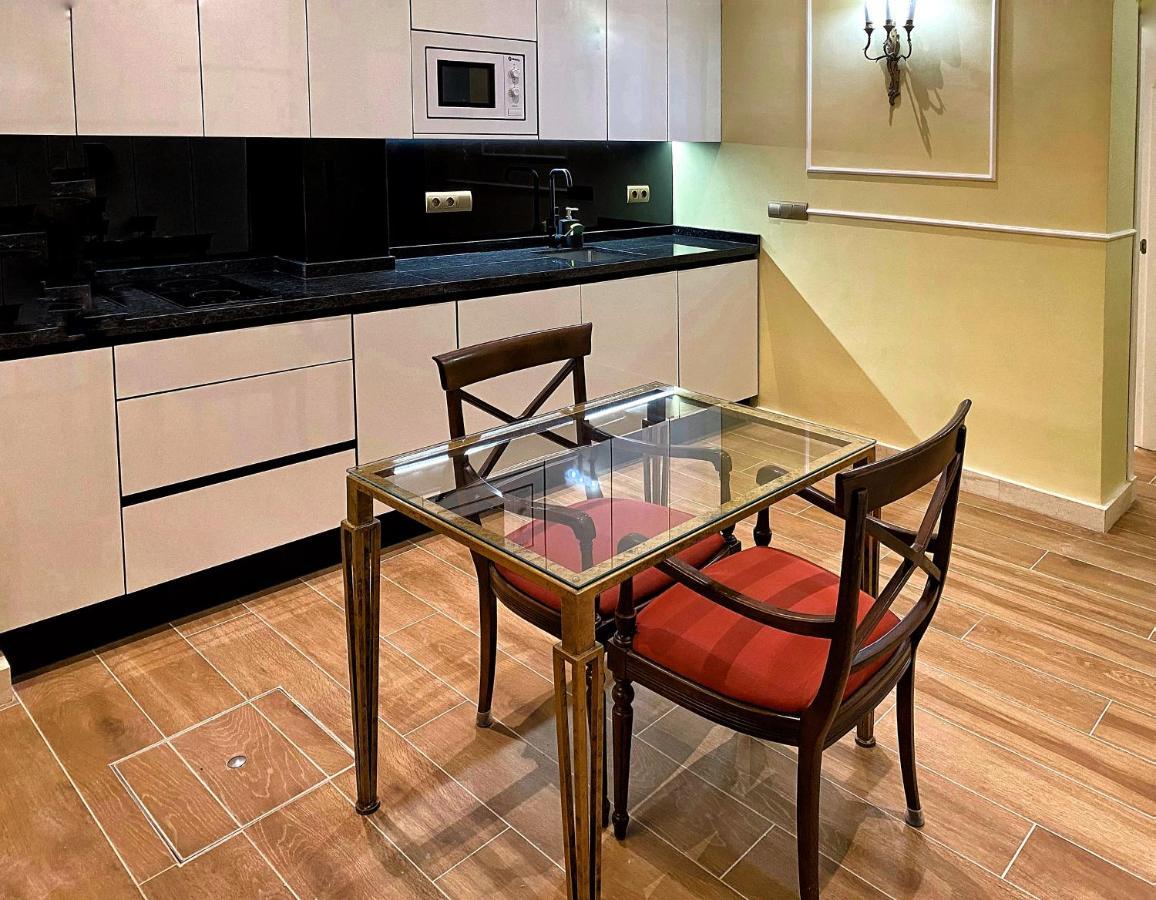 Suites San Esteban 16 Ducal Севілья Екстер'єр фото